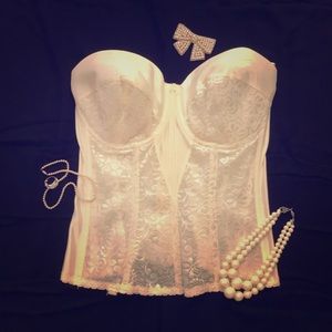 Lace bustier